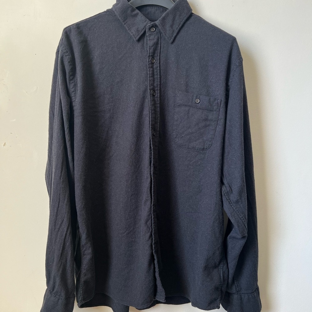 Faherty Men's Black Button-Up Shirt